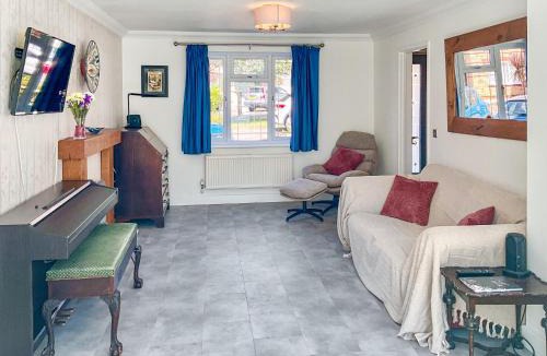 Verwood House | Stepping Stones