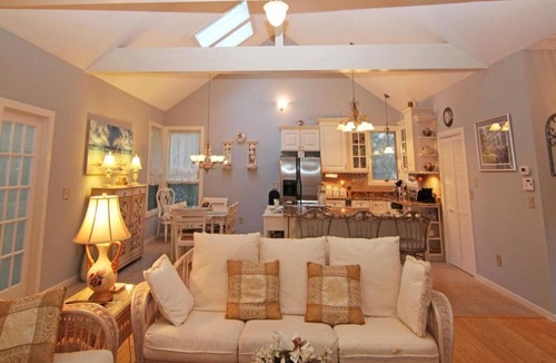Vanderhorst Plantation House | Steps away from the beach on Kiawah Island