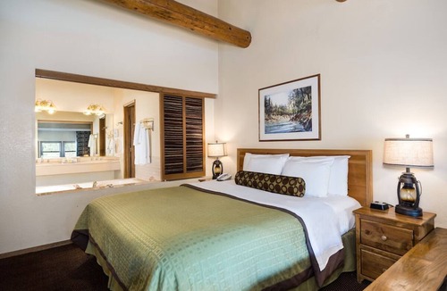 Bass Lake Hotel | Steps from the Lake w/Breakfast (Select Stays) & Enjoy Access to Onsite Pool