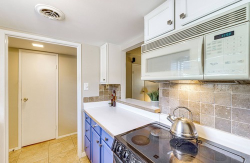 Fashion Square House | Steps to Old Town Scottsdale: Townhome w/Pool!