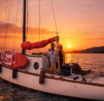 Porto-Vecchio Boat Rental | stlocavoile 2, Seuls à bord d un voilier dans le golfe