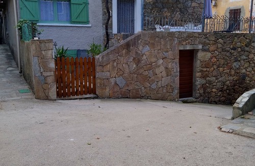 Santʼ Andrea-dʼOrcino House | STONE HOUSE 55M2 15 MINUTES FROM THE SEA