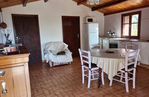 Renno House | Stone house in a Corsican village 10 km from the beach.