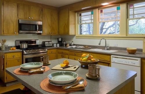 Wilbur Springs House | Stonehouse Lodge, Private Cottage on Winery & Vineyard Property