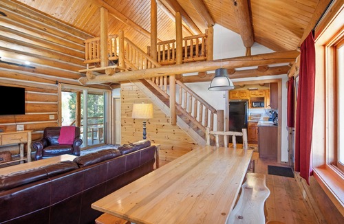 Philipsburg Cabin | Stony Creek Lodge-Famous Rock Creek MT! 4 seasons!