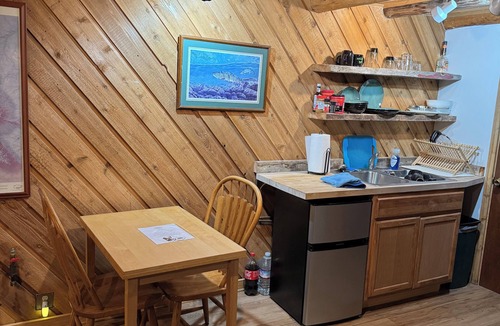 Gallatin Gateway Cabin | Storm Castle Highlands river cabin