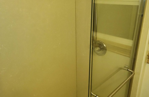Berkeley Apartment | Student Housing 6-bedroom Full Unit 1 block from UC Berkeley Southside