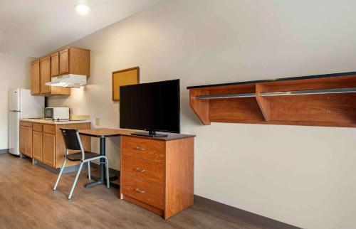 Sharonville Hotel | Studio 6 Extended Stay Cincinnati Sharonville OH
