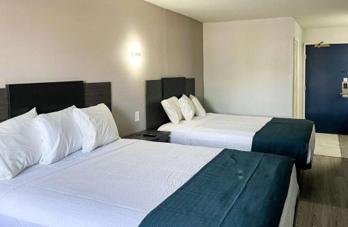 Delano Hotel | Studio 6 Suites Delano, CA