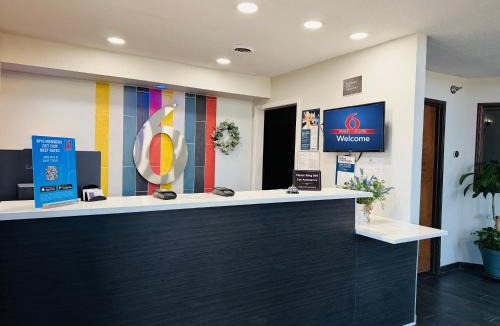 Elkhart Hotel | Studio 6 Suites Elkhart, IN