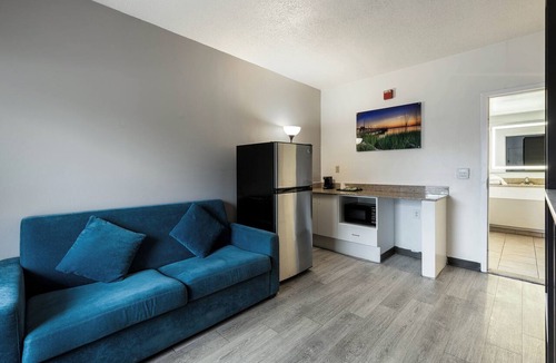 Jacksonville Hotel | Studio 6 Suites Jacksonville, NC