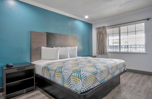 Carousel Hotel | Studio 6 Suites – San Bernardino, CA
