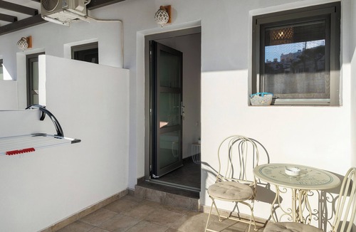Merichas Apartment | Studio Apartment 'Calm Suites Kythnos 1' with Sea View, Wi-Fi and Air Conditioning