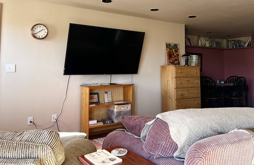Hot Springs Apartment | Studio apartment stunning views near hot springs!