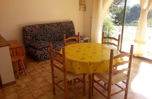 Lumio Apartment | Studio au Calme vue sur la Baie de Calvi, Dans une Ancienne Oliveraie
