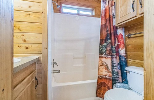 Durango - Purgatory Cabin | Studio Cabin - The Studio Cabin sleeps a maximum of 4 and features a full bathroom.
