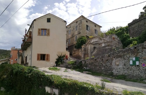 Morsiglia Apartment | Studio Dans un Hameau Corse Typique, vue sur mer