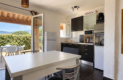 Propriano Apartment | Studio Dolce & Vita A1 with pool and terrace