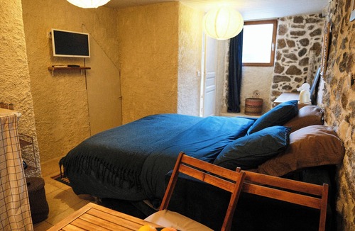 Corbara Bed & Breakfast | Studio in a village house in Corbara
