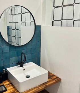 Santa-Lucia-di-Moriani Apartment | Studio pied dans l'eau - WIFI- Piscine