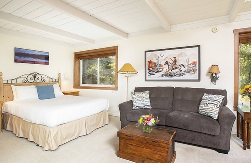 Elkhorn Hotel | Studio Queen Condo Near Ski Lifts & Trails