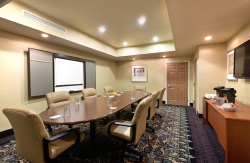 Tucson Apartment | Studio Suite w/Full Kitchen | Near Airport + Pool