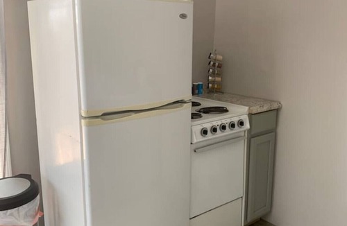 Las Cruces House | Studio w/queen bed, pets ok, 3 min to Farmer's mkt
