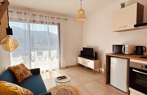 Querciolo Apartment | Studio with separate bedroom. Quiet and close to the sea
