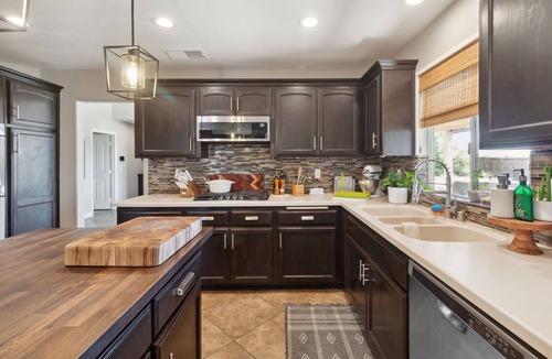 Apple Valley House | Stunning 4-bedroom 3-bath home with desert views