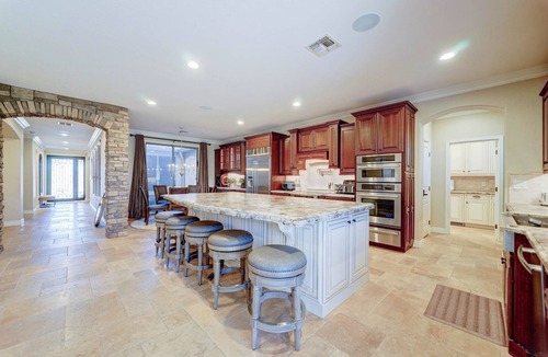 San Tan Valley House | Stunning 5-Bedroom, 3-Bathroom Western Golf Retreat in Johnson Ranch, Arizona