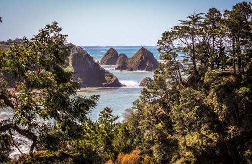 Elk House | Stunning Elk House Oceanfront Deck & Views