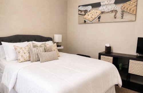 Glendale House | Stunning Glendale Casita Near Westgate, State Farm Stadium & Spring Training