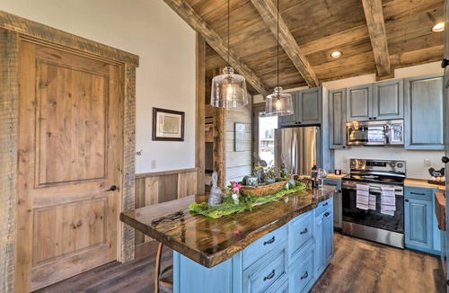 Kalispell Cottage | Stunning Kalispell Cottage on 30-Acre Farm!