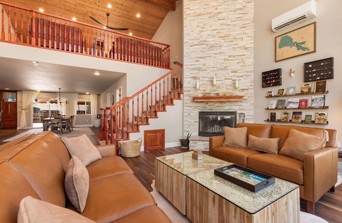 Wilbur Springs House | ♛ Stunning Lake House Smart Home w/ Boat Dock, Sauna, & Steam Shower + More ♛