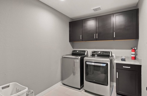 Maricopa House | Stunning Modern Home w/Beautiful Saltwater Pool and Many Amenities.