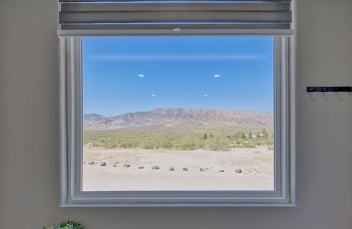 Park Village Apartment | Stunning New House by Death Valley, Amazing Views!