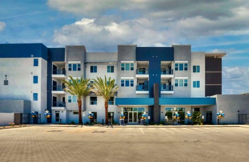 La Buena Vida Apartment | Stunning Westgate CozySuites by stadium w/pool 10