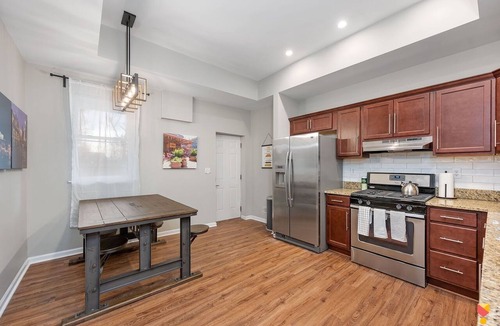East Price Hill Condo | Stylish Apartment with Free Parking