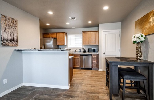 Kingman Villa | Stylish Brand New Pet Friendly Unit!