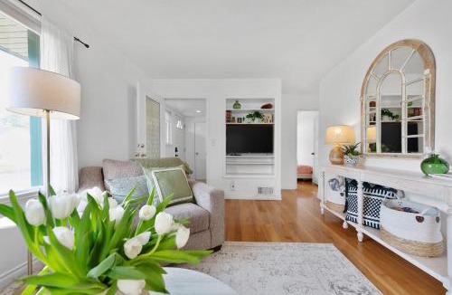 North Spokane House | Stylish & Bright 4BR - Close To Whitworth