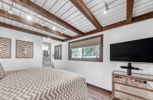 Brian Head Condo | Stylish Ski-in/Ski-out Retreat W/Deck, Fireplace and Gourmet Kitchen!