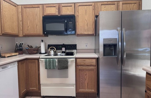 Rancho Vistoso House | Stylish Tucson Getaway Pool Hot Tub Game Zone - Sleeps 7