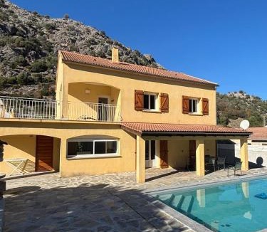 Caporalino Villa | Sublime villa aux pieds des rivières et randonnées