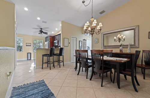 Rock Harbor House | Summer Dates Open Spacious 4BR/3BA Mariner's Club Retreat w pools & pickleball