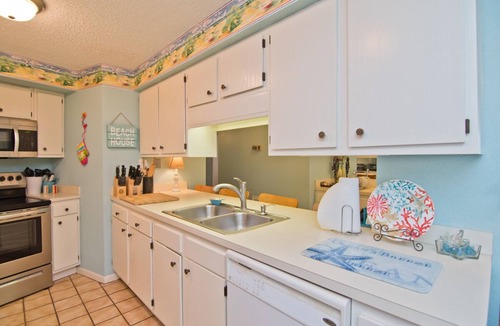 Indian Beach Condo | Summer Winds B-439, Oceanfront Condo in Indian Beach, NC!