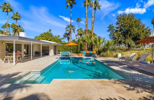 Indian Canyon House | Sun-kissed Haven - Palm Springs Retreat