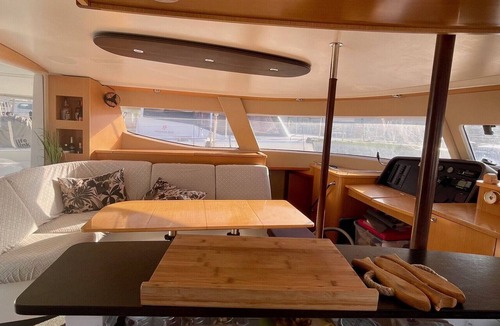 Porto-Vecchio Boat Rental | Sun-Kissed Sailing Adventure in Córcega