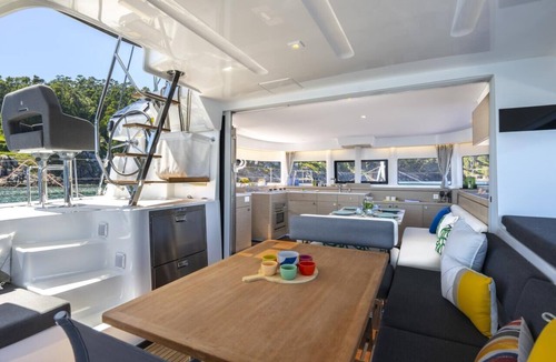 Bonifacio Boat Rental | Sun-Kissed Sailing Adventure in Bonifacio, Córcega