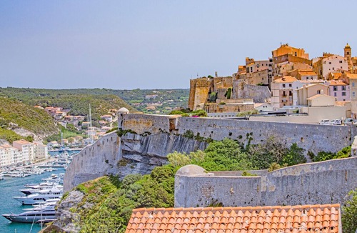 Bonifacio Boat Rental | Sun-Kissed Sailing Adventure in Bonifacio, Córcega