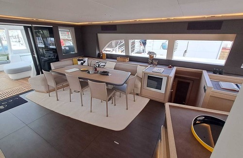 Bonifacio Boat Rental | Sun-Kissed Sailing Adventure in Bonifacio, Córcega